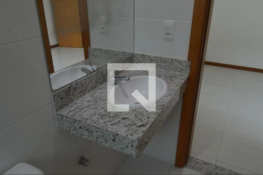 188 m² house with 4 en-suite bedrooms and 3 parking spots — photo 14