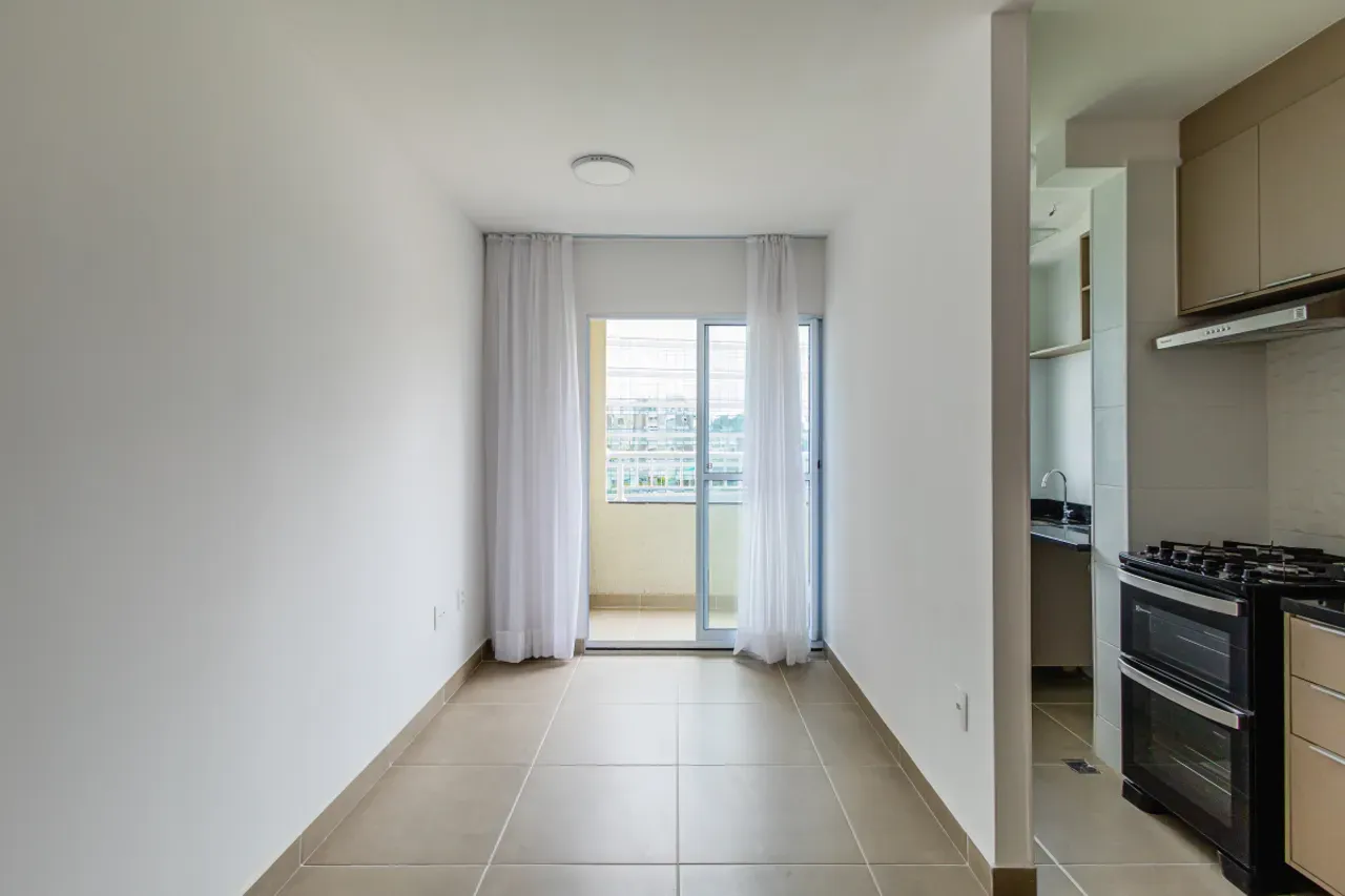 48 m² rental apartment with 2 bedrooms and city view — photo 2