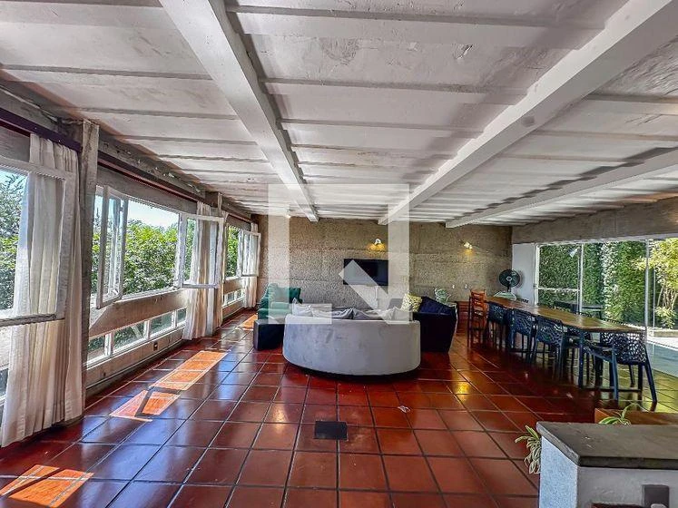 Washing machine in a 4-bedroom house, 400 m² — photo 37