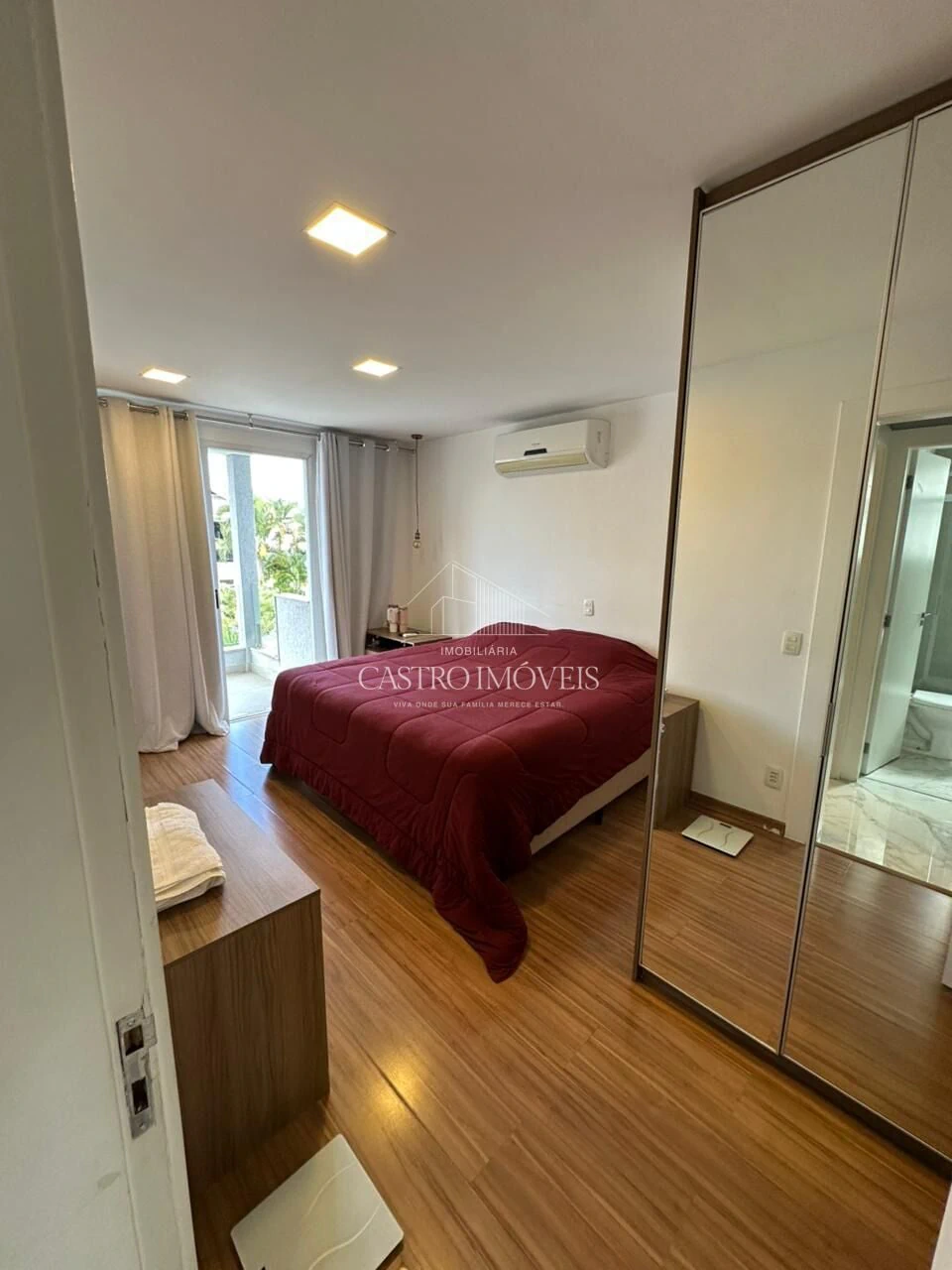 Furnished duplex house with 220 m² and 4 bedrooms — photo 23
