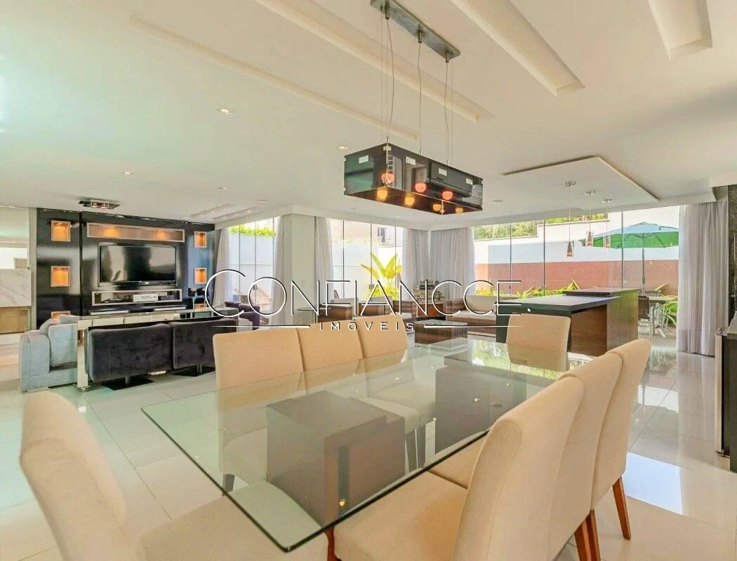Furnished house, 350 m², with floor-to-ceiling windows — photo 14
