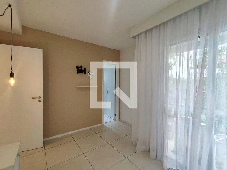 2-bedroom apartment in a building with a gym — photo 31