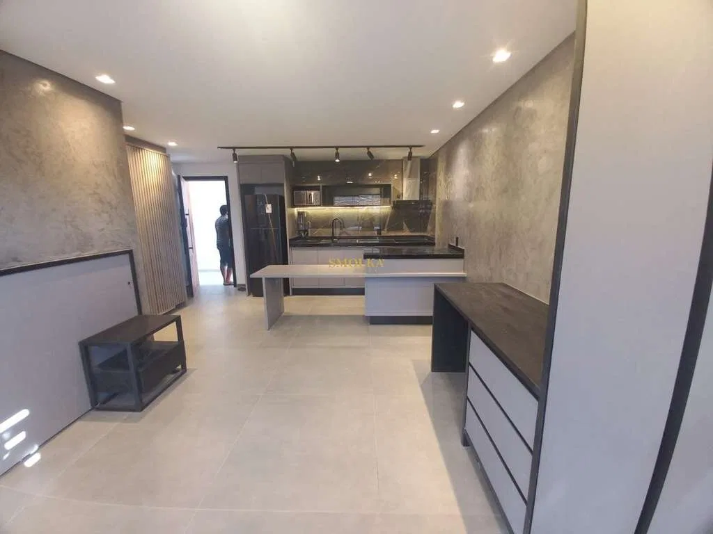 Estudio de 35 m² con cocina abierta y balcón — photo 4