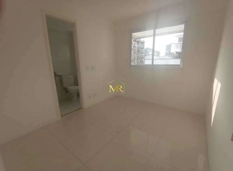 Apartamento de 3 quartos com 3 suítes e 4 banheiros — photo 8