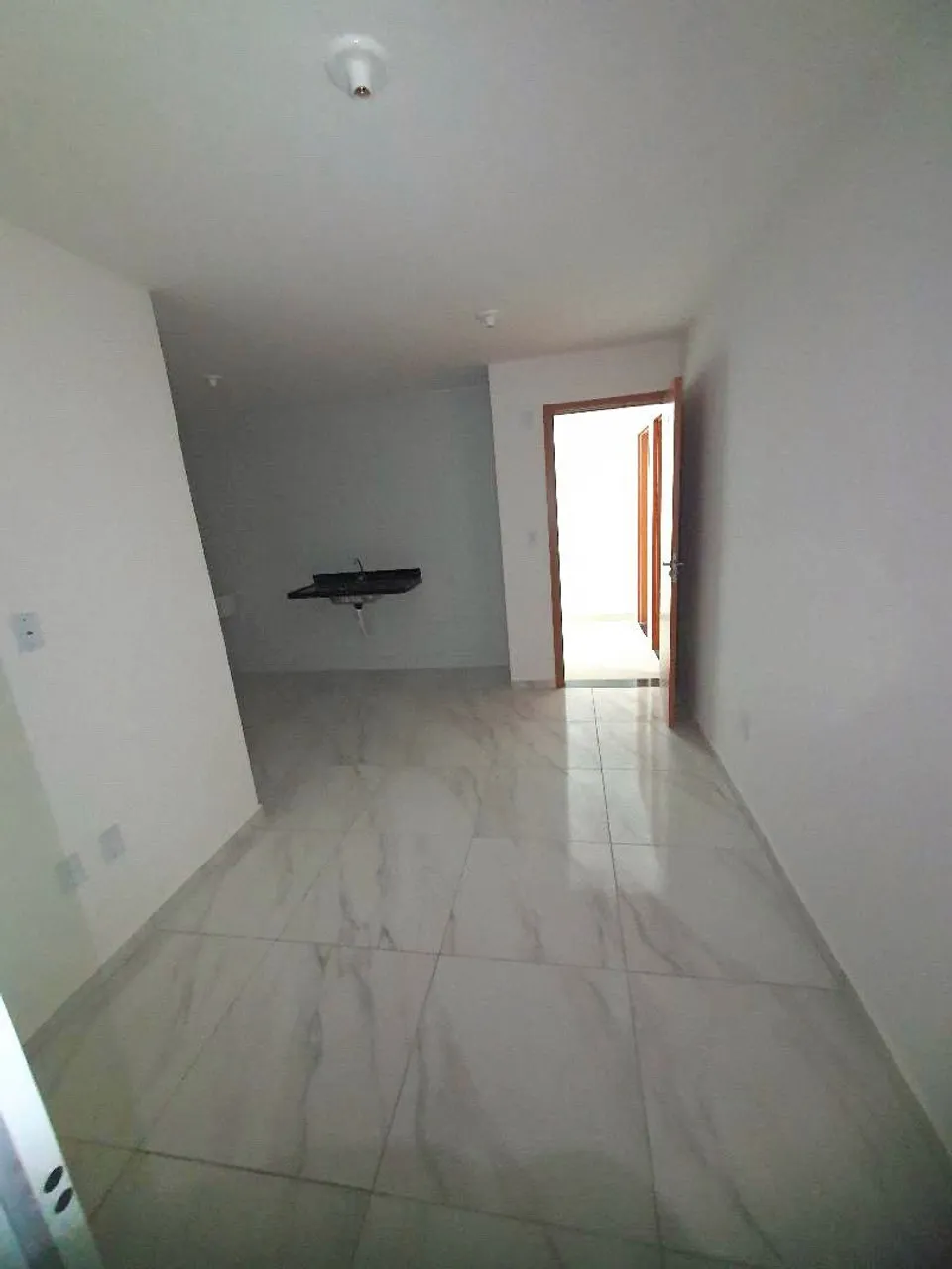 Unfurnished apartment with 2 bedrooms and 1 parking spot — photo 6