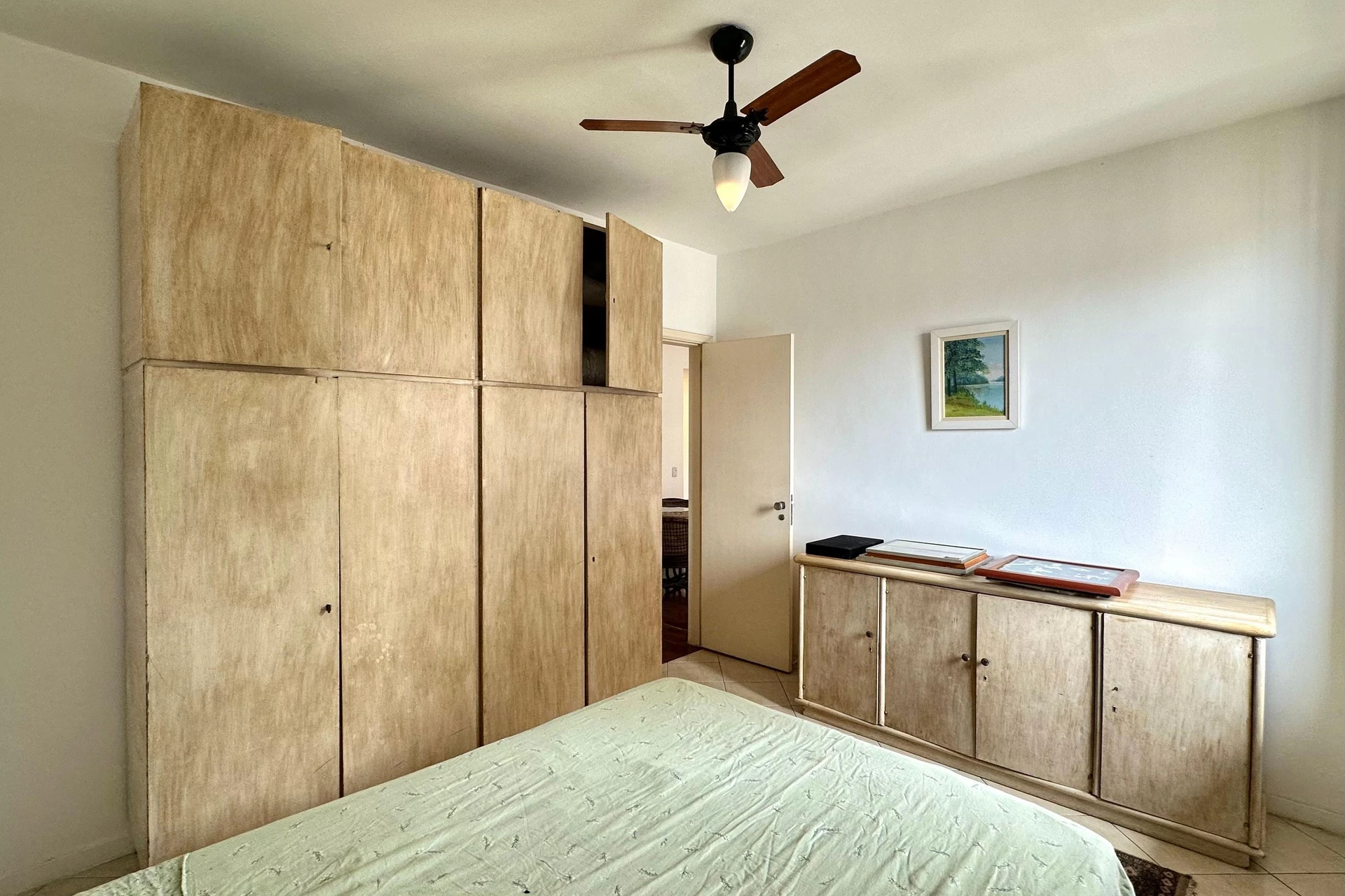 One-bedroom apartment with a mountain view in Rio de Janeiro — photo 33