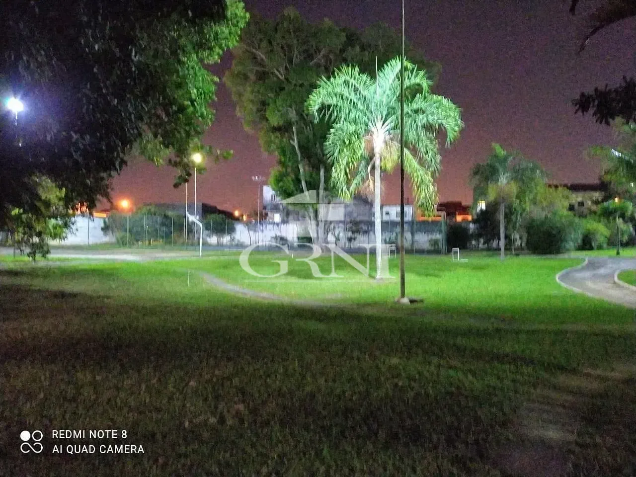 Apartamento sem mobília com 2 quartos e varanda — photo 15