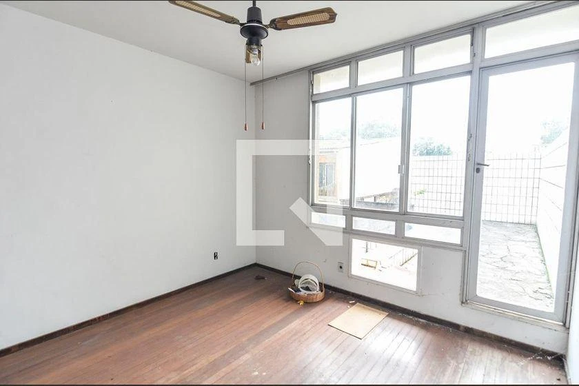 1000 m² house with 6 bedrooms and 1 en-suite — photo 48