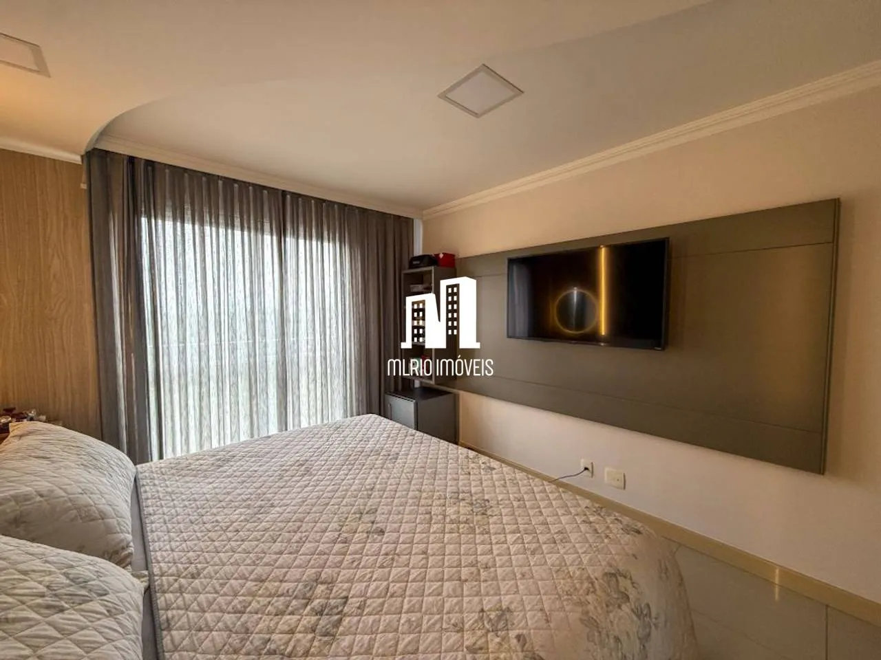 Furnished apartment, 192 m², with a water view — photo 43