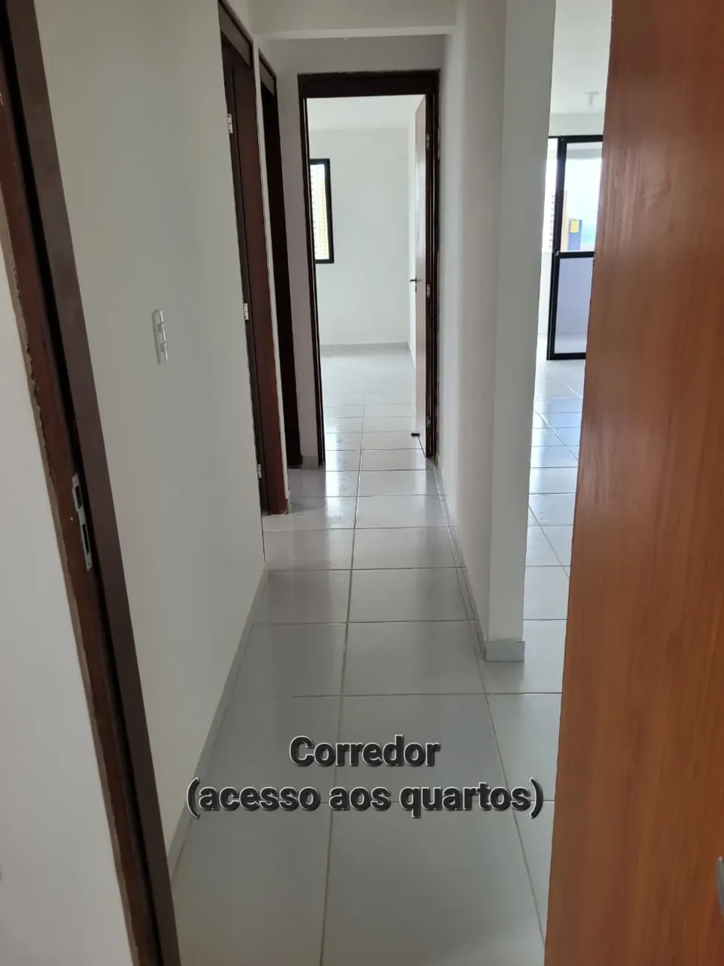 3-bedroom apartment in a building with a coworking space — photo 11