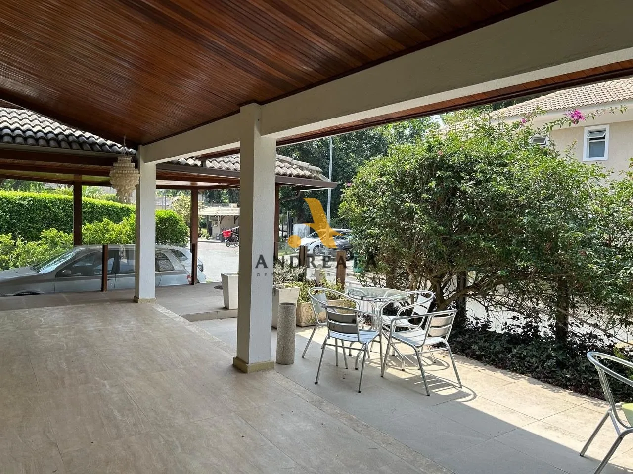 Casa em condomínio com 5 quartos e 5 banheiros — photo 14