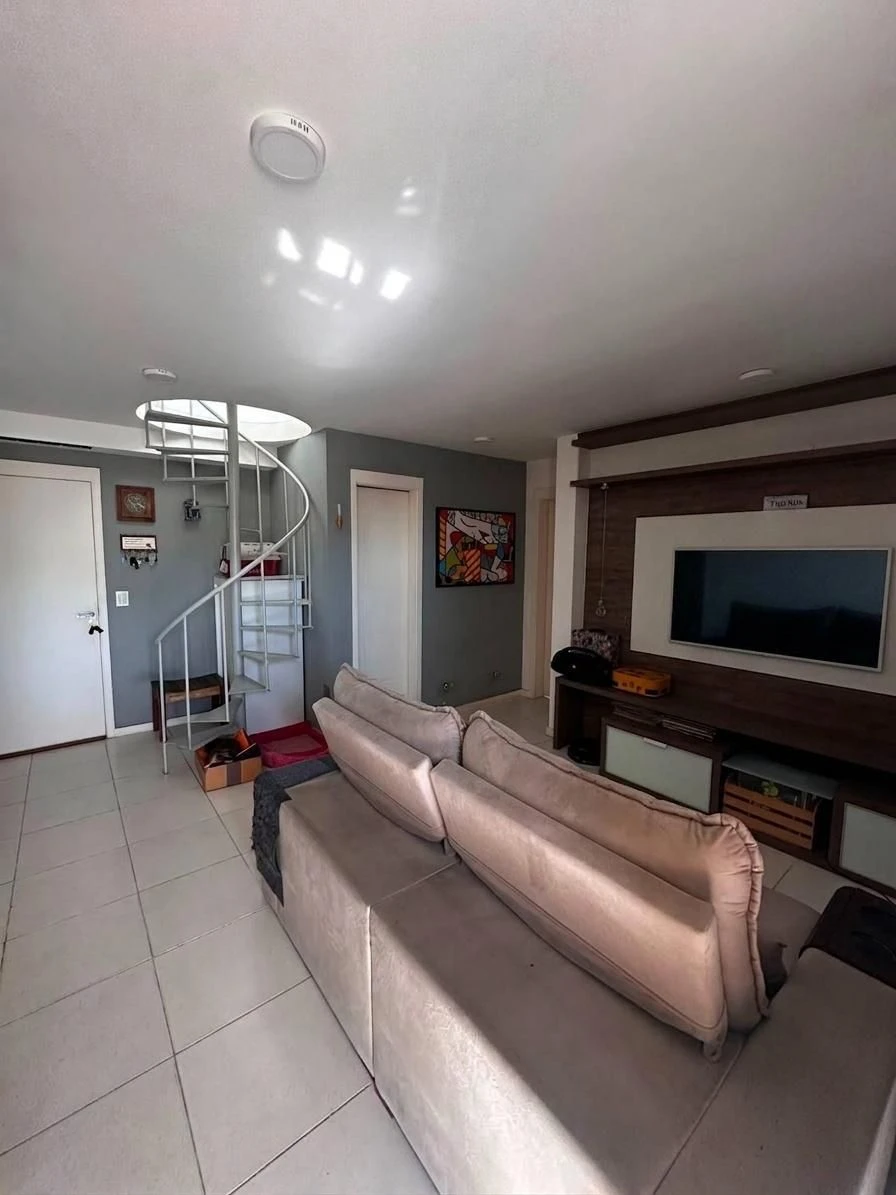 Furnished apartment, 106 m², with a glass-enclosed balcony