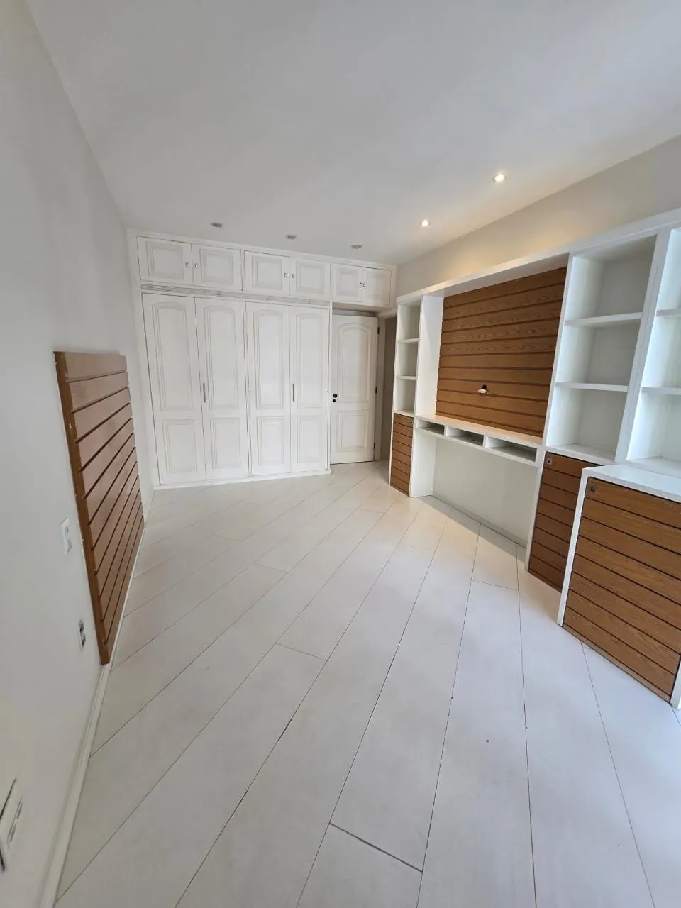 Apartamento com 3 quartos e 5 banheiros com varanda — photo 18