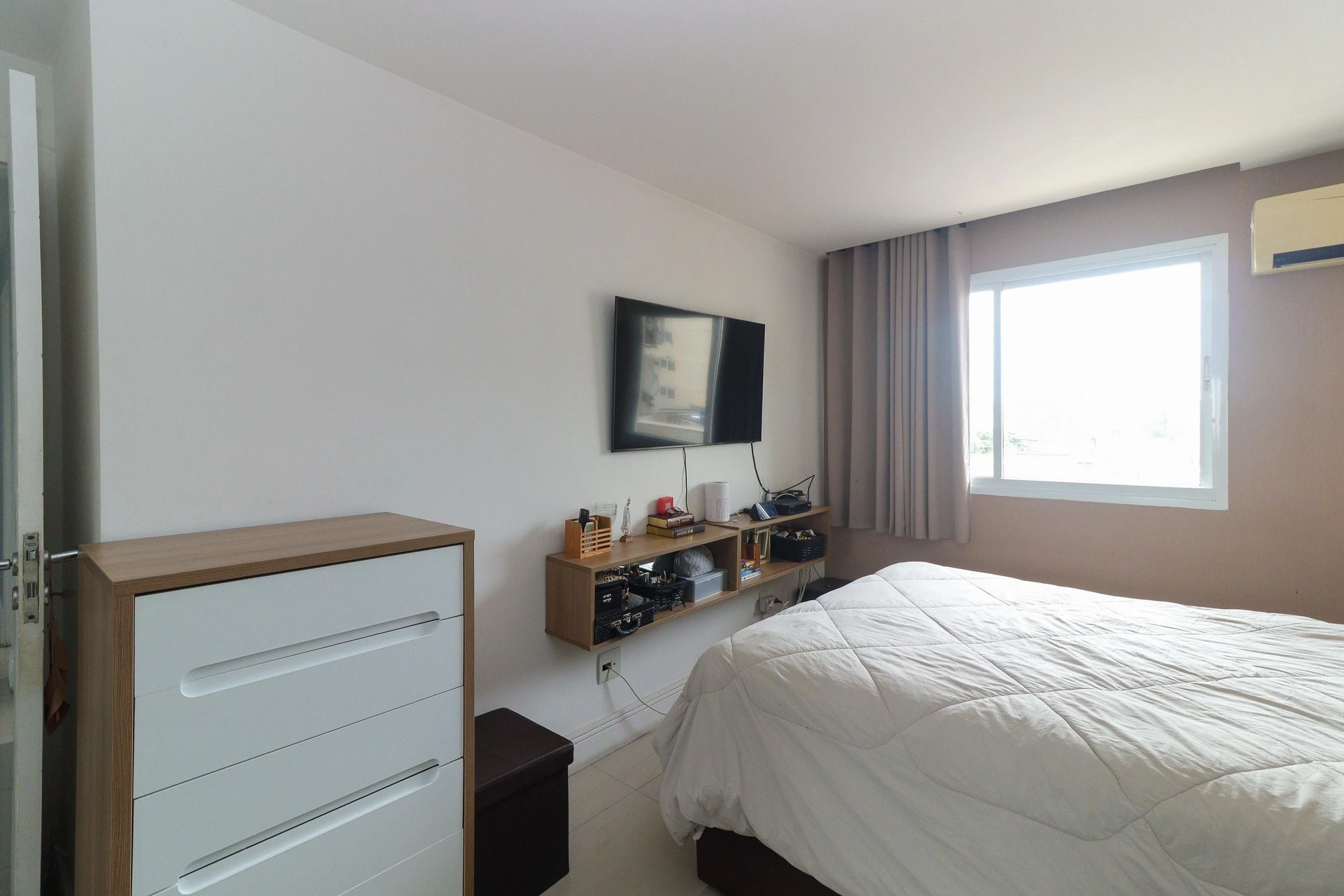105 m² apartment with a home office and a washing machine — photo 11