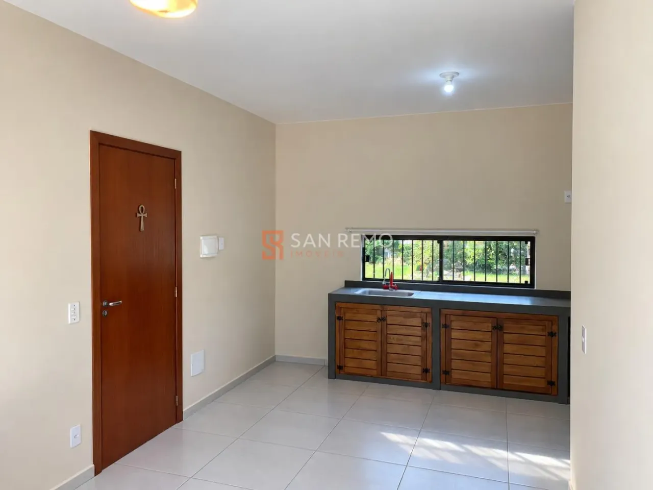 Home office in a one-bedroom apartment, 44 m² — photo 2