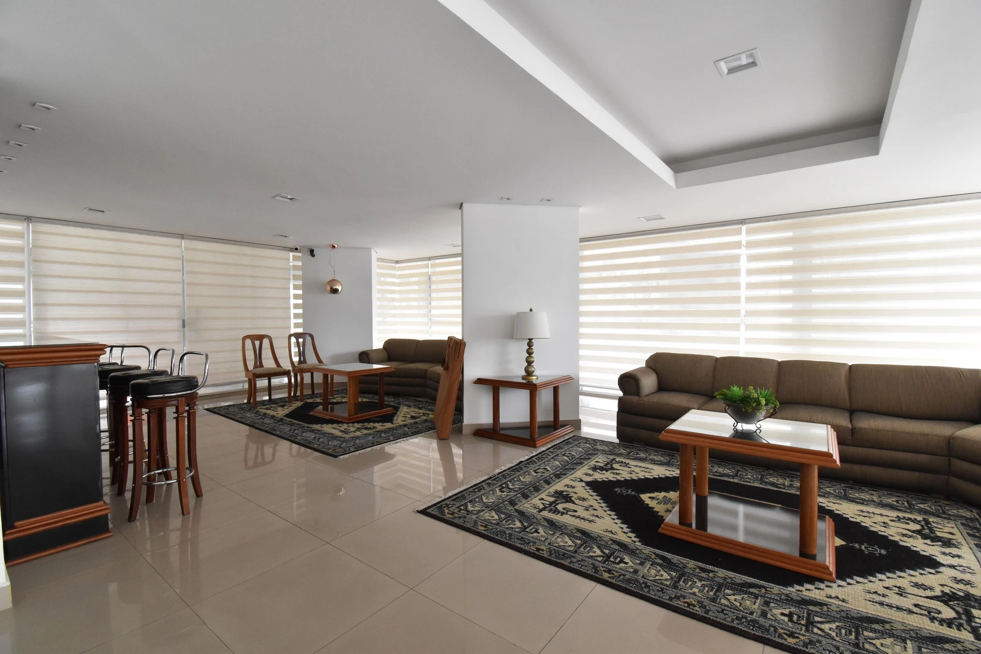 4-bedroom apartment with a jacuzzi — photo 23
