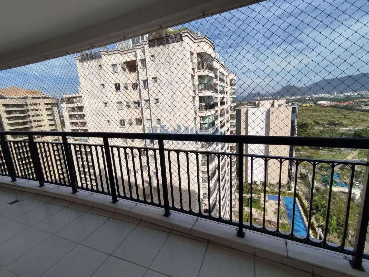 2-bedroom apartment with 2 bathrooms and 1 parking spot — photo 3