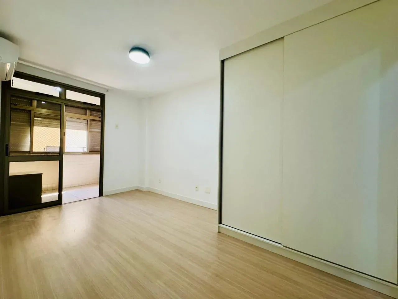 Apartamento mobiliado com 3 quartos e 3 banheiros — photo 23