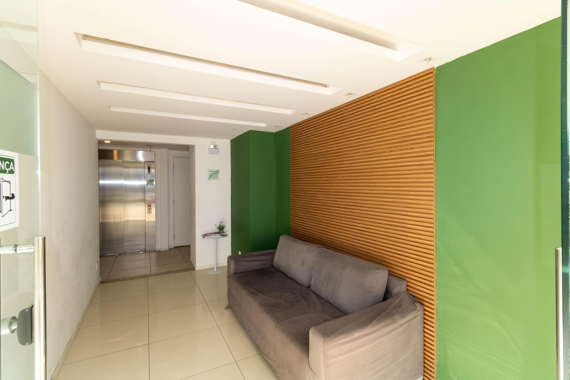 Renting apartment with 4 bedrooms and 3 bathrooms — photo 65