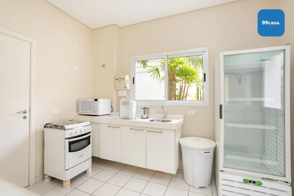 3-bedroom apartment with a home office — photo 57