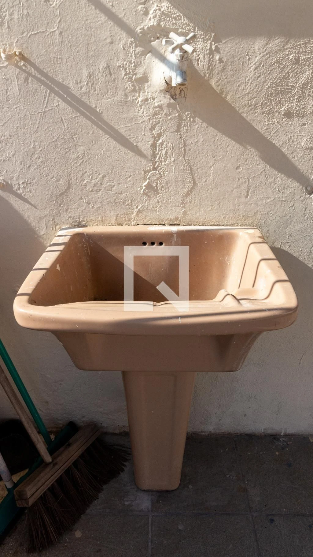 Studio kitnet with balcony, 1 bedroom and 1 bath, no parking — photo 17