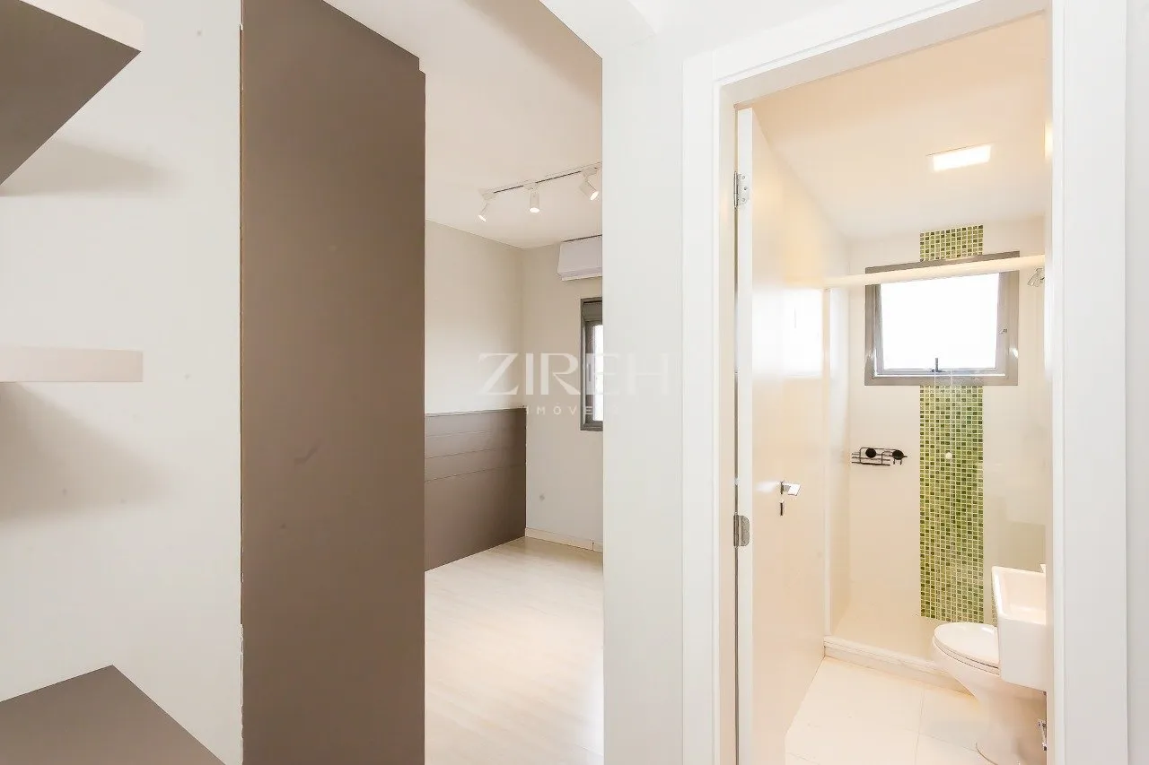 Furnished apartment with 3 bedrooms and 166 m² — photo 25