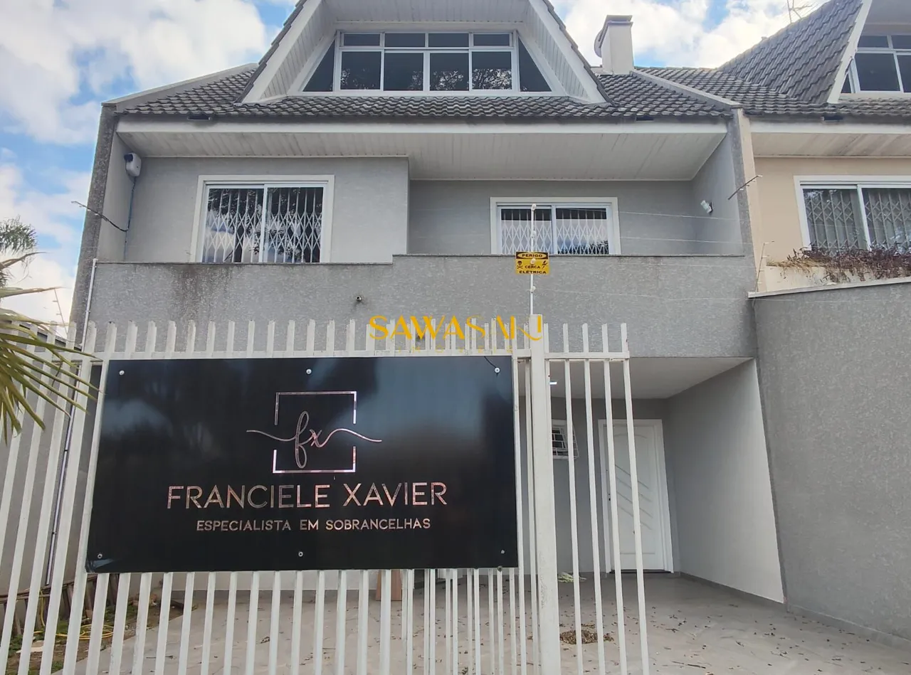 Two-story house with 3 bedrooms and 3 parking spaces — photo 2