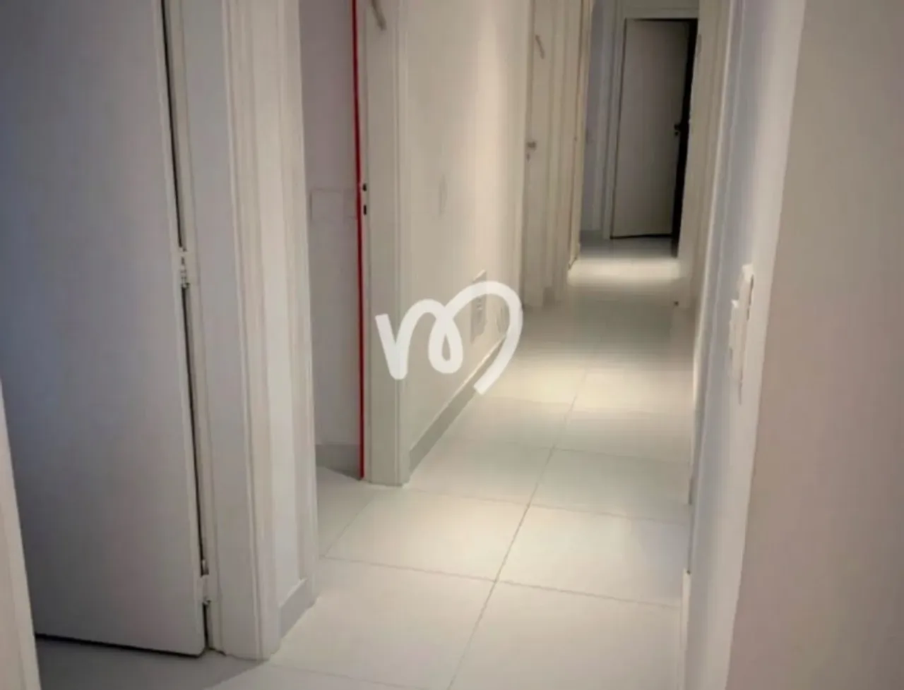 4-bedroom apartment with a washing machine — photo 17