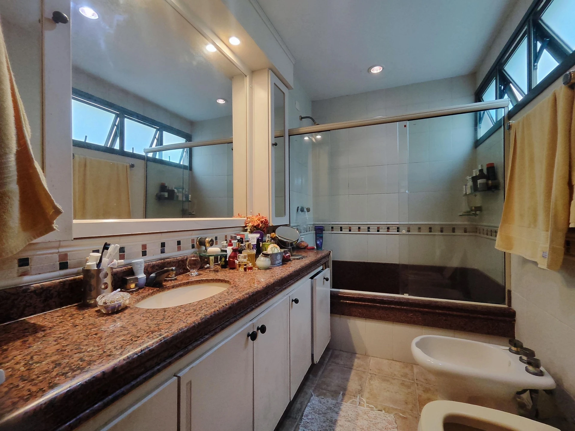 Apartamento amueblado de 5 dormitorios y jardín privado — photo 47