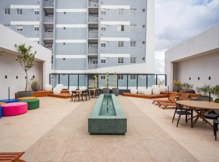 Apartamento de 1 quarto de 34 m² com varanda fechada — photo 2
