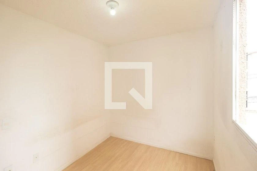 2-bedroom apartment in a building with a pool — photo 40