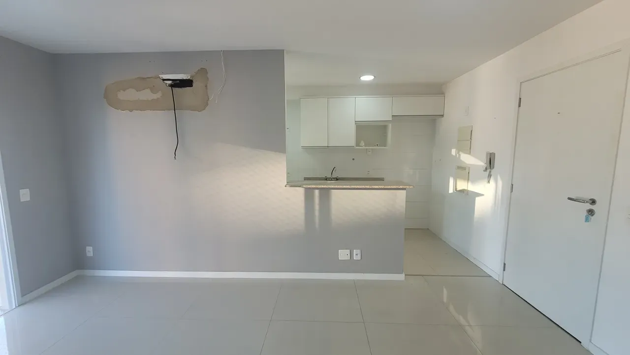 82 m² apartment with a home office and a mountain view — photo 2