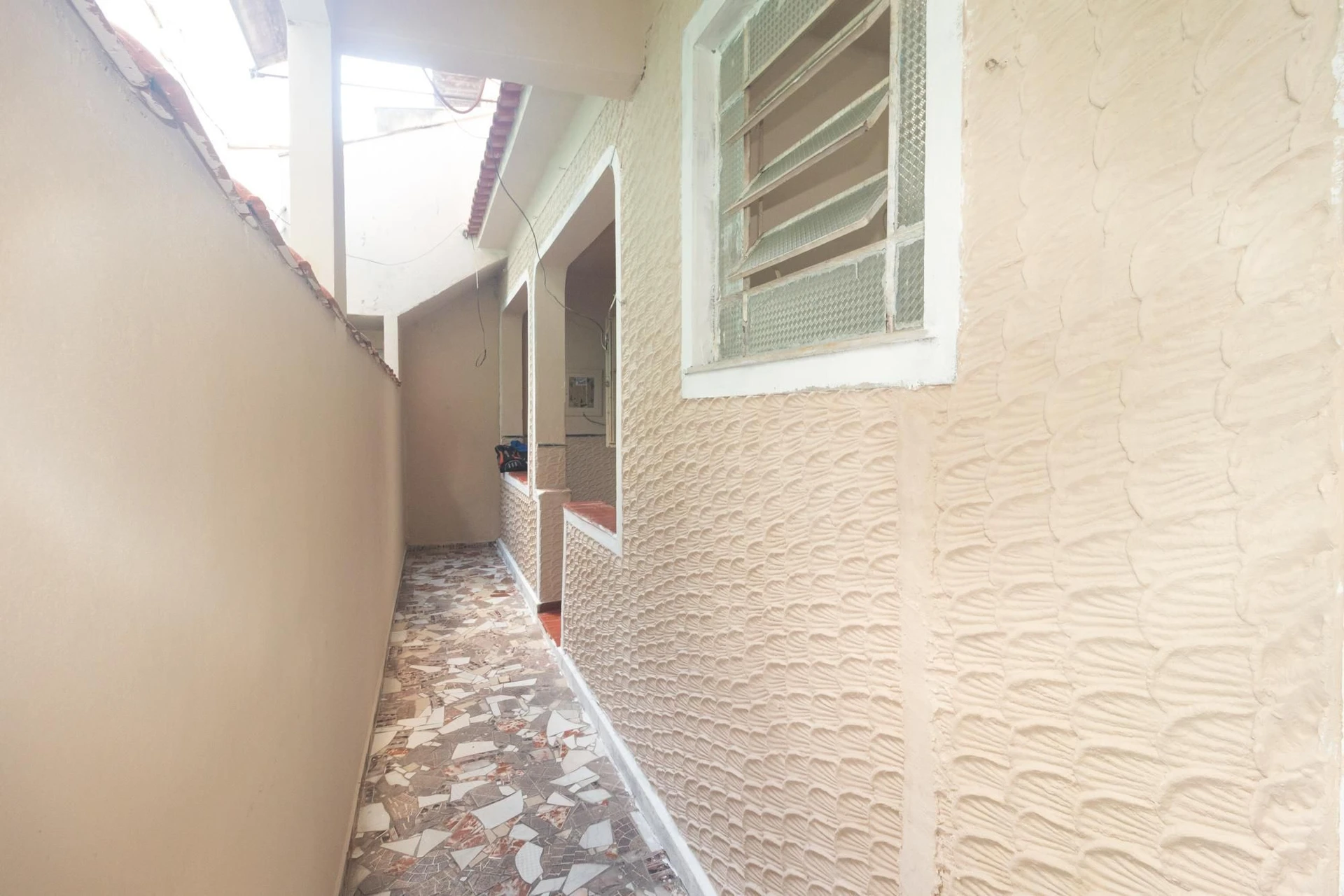 1-bedroom apartment with balcony and pets allowed — photo 18