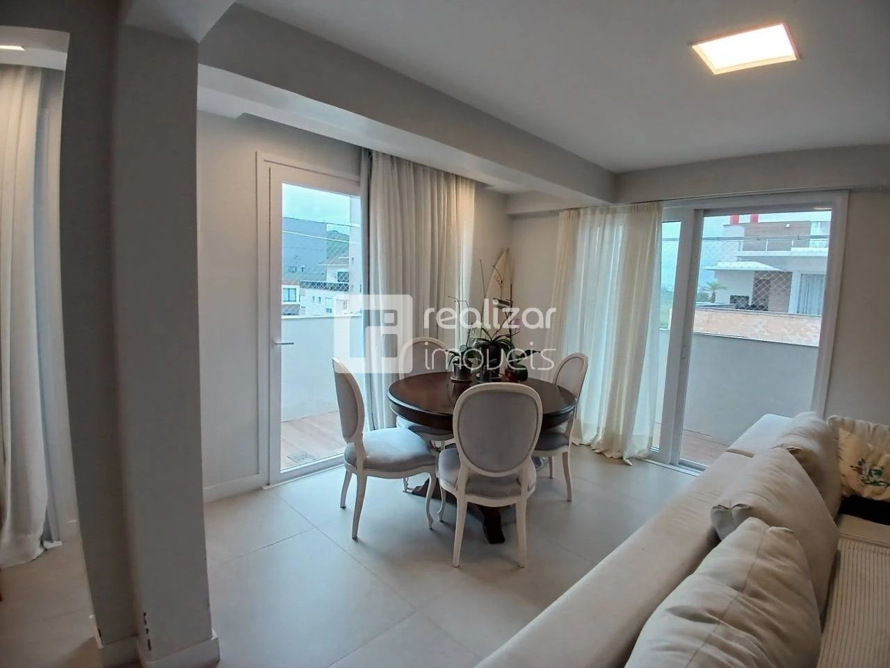 Furnished apartment, 228 m², with floor-to-ceiling windows — photo 12