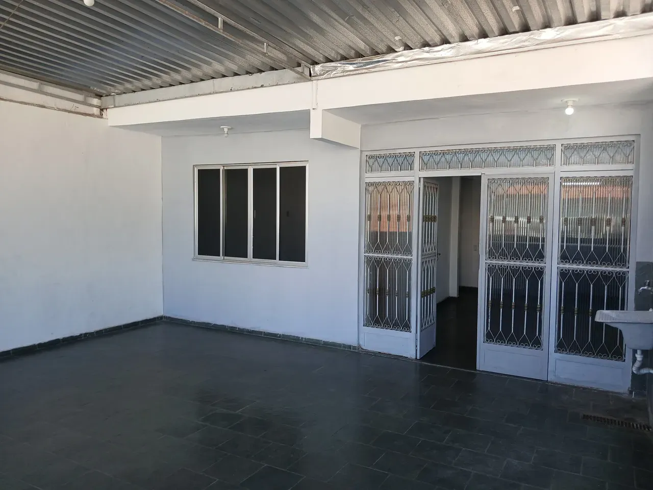 House with 1 bedroom and bathroom plus separate kitchen — photo 4