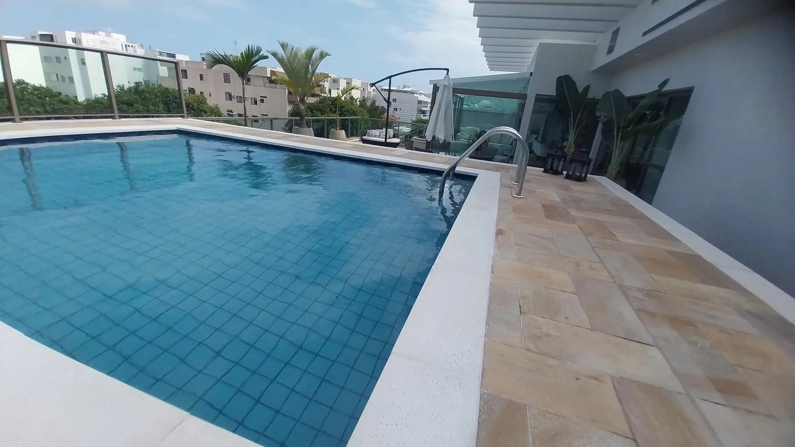 Unfurnished apartment with 4 bedrooms and 5 bathrooms — photo 7