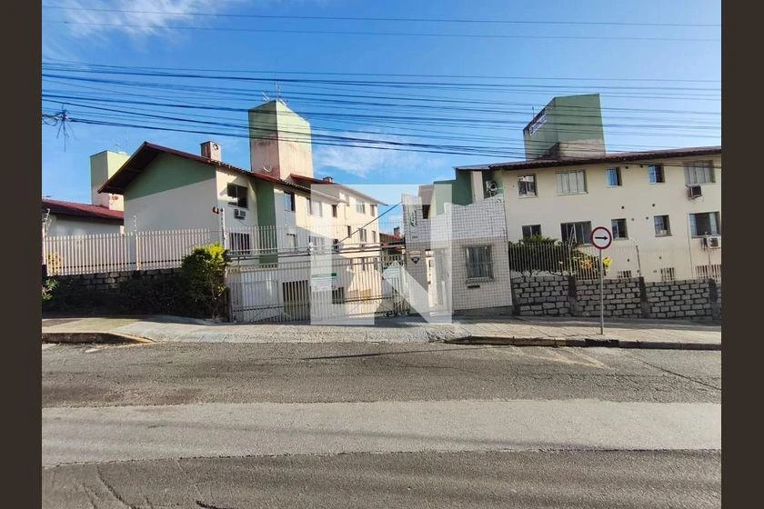 2-bedroom apartment with a washing machine in Florianópolis — photo 19