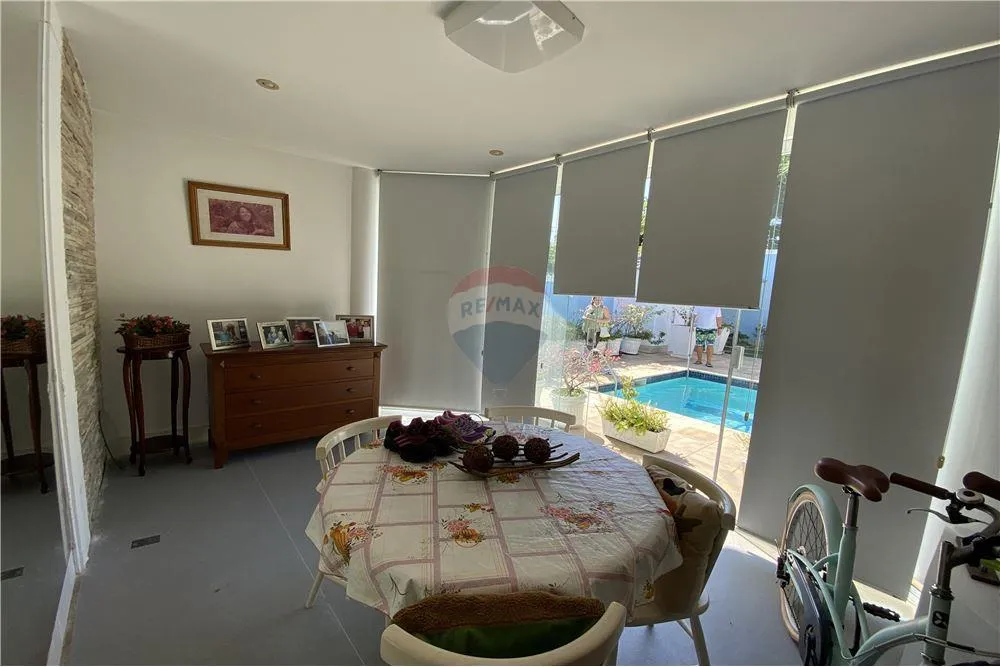 Furnished house with 4 bedrooms and 508 m² — photo 48