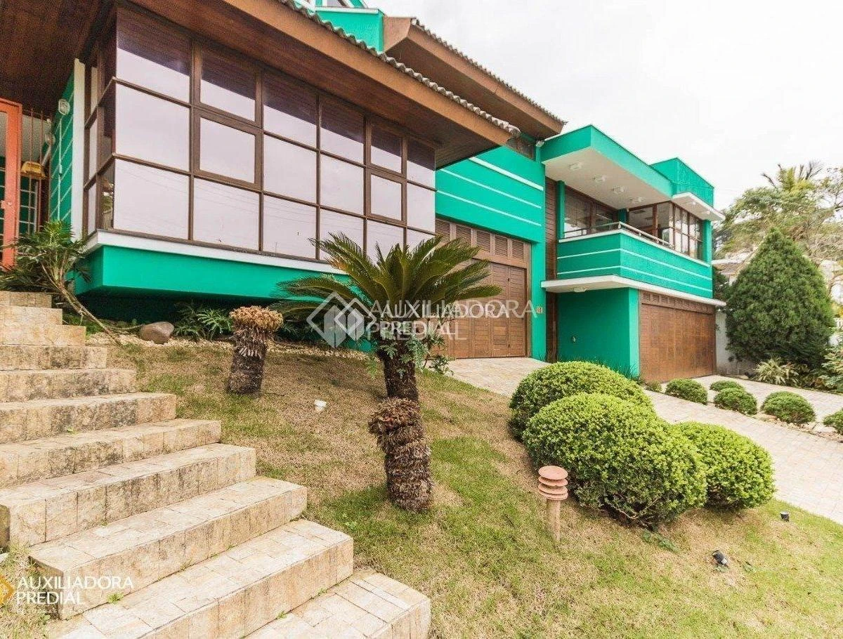 560 m² house with floor-to-ceiling windows and a home office — photo 28
