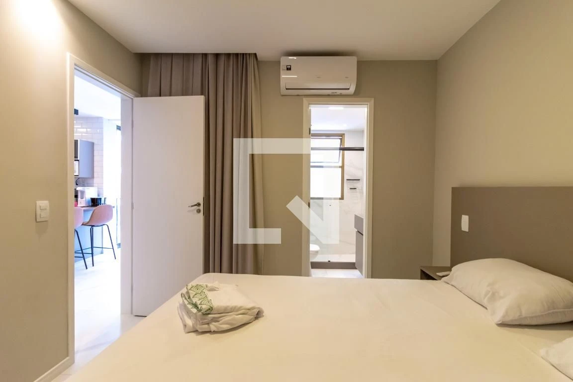 Apartamento mobiliado com 2 quartos e piscina no condomínio — photo 22