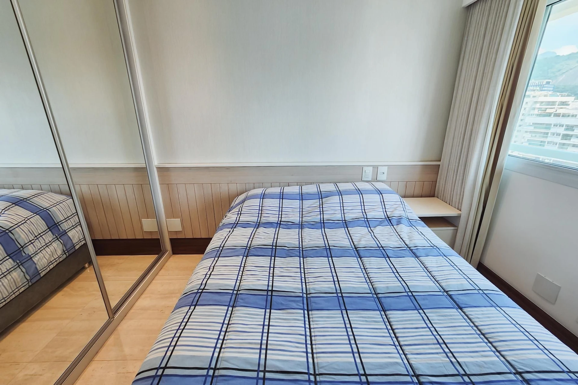 3-bedroom apartment with an ensuite suite and 2 parking — photo 29