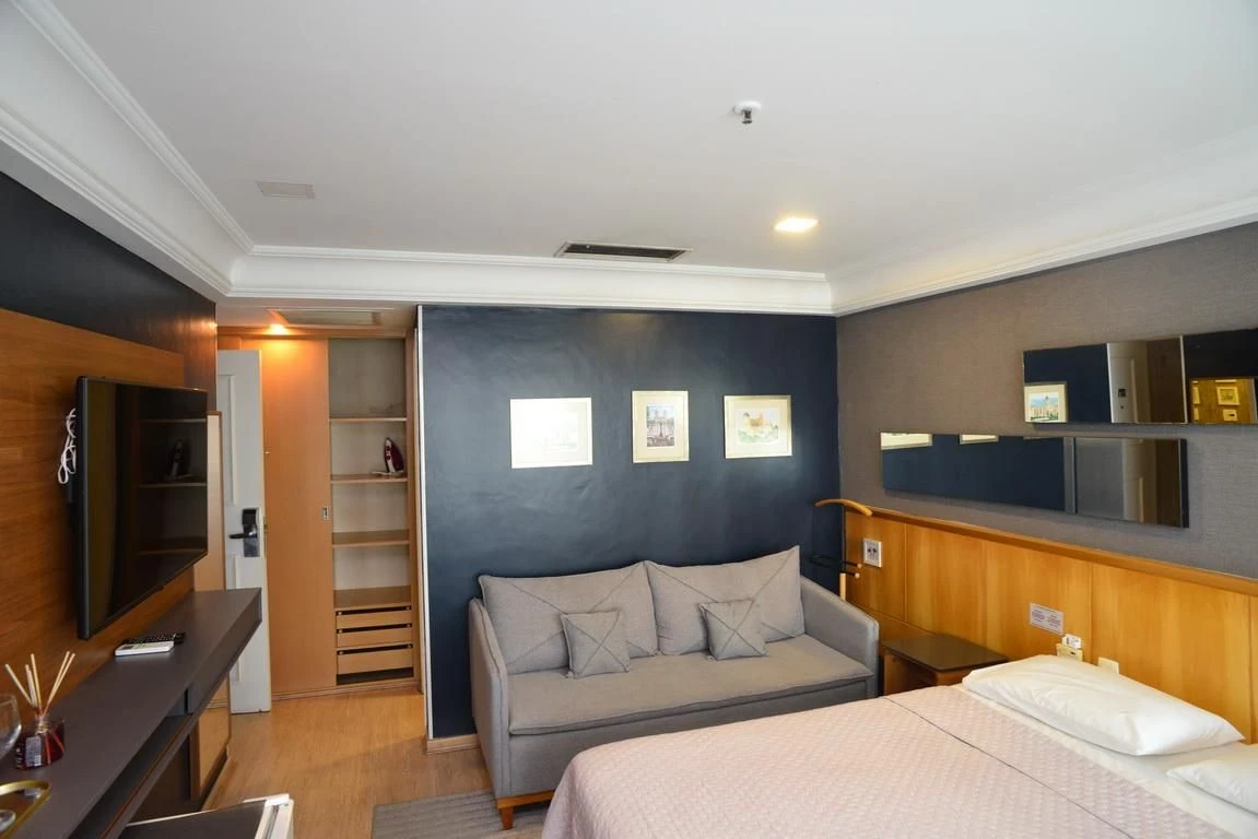 Apartamento de 1 quarto com varanda e box de vidro — photo 4