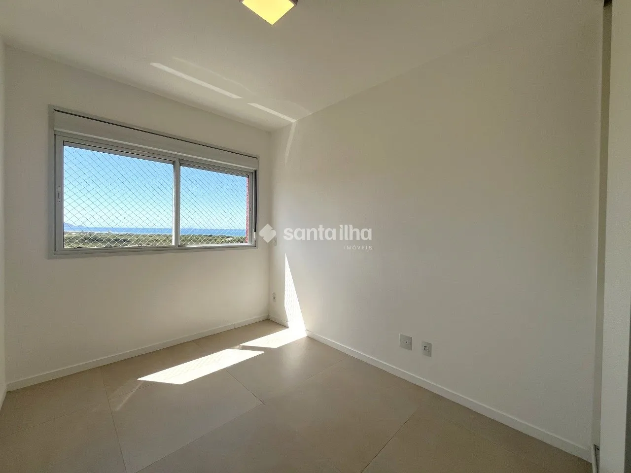 Duplex apartment with 219 m², 3 bedrooms and open-plan kitchen — photo 22