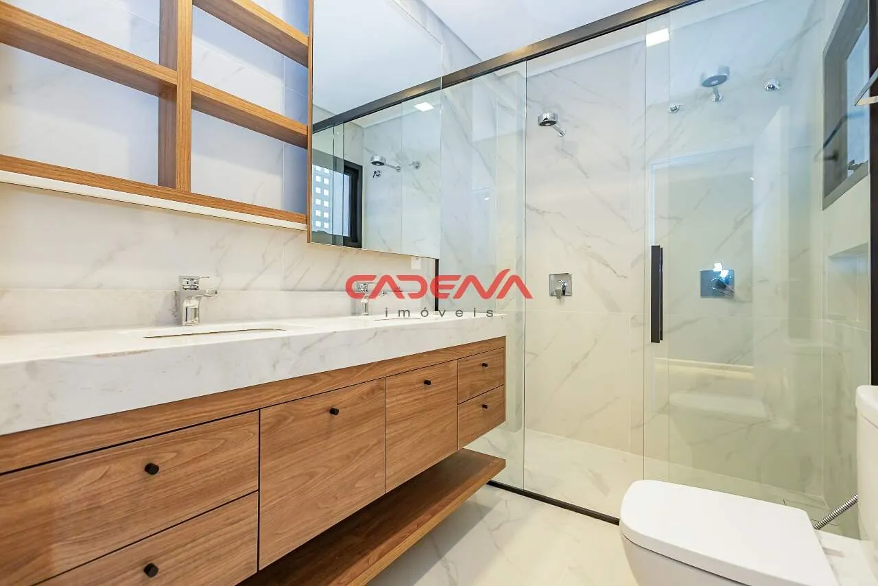 House with 4 bedrooms and 306 m² plus a balcony — photo 16