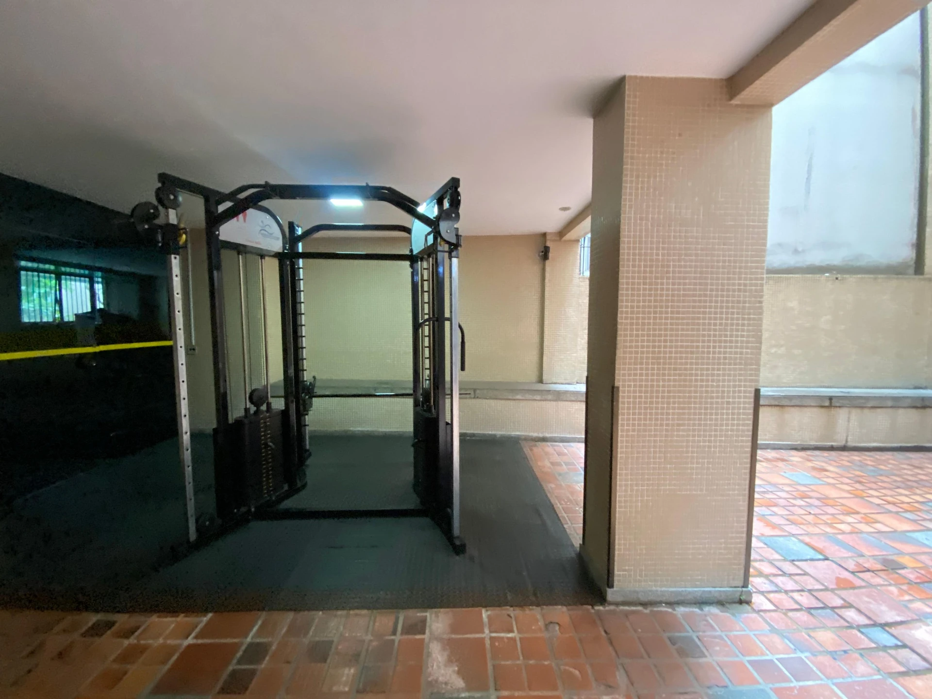2-bedroom apartment in a building with a sauna — photo 38