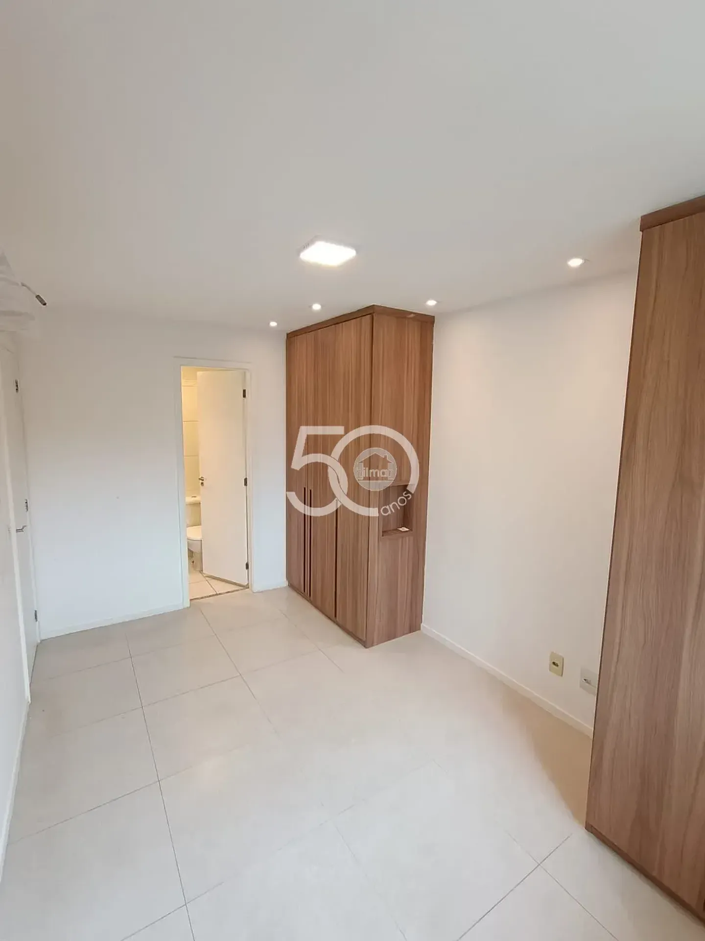 69 m² apartment with 2 bedrooms, balcony and 1 en-suite — photo 38