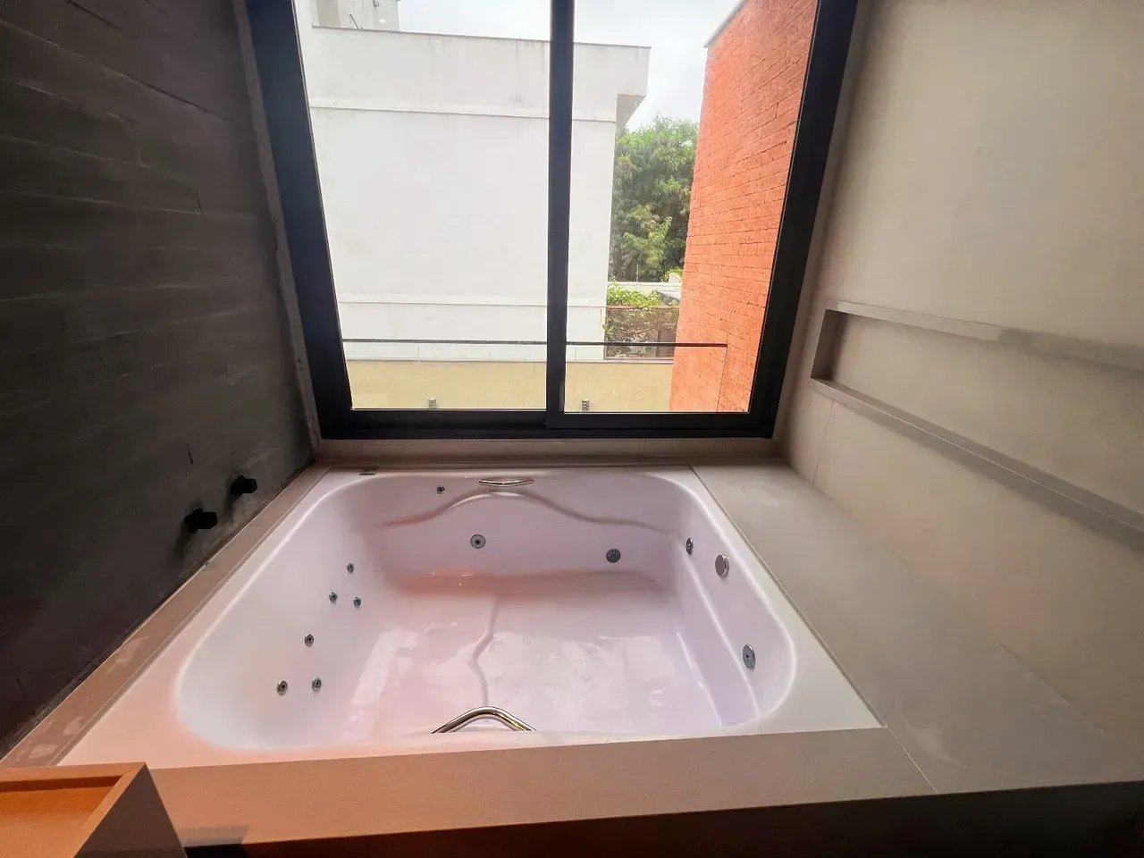 Casa com 4 quartos e 2 banheiros, 357 m² — photo 9