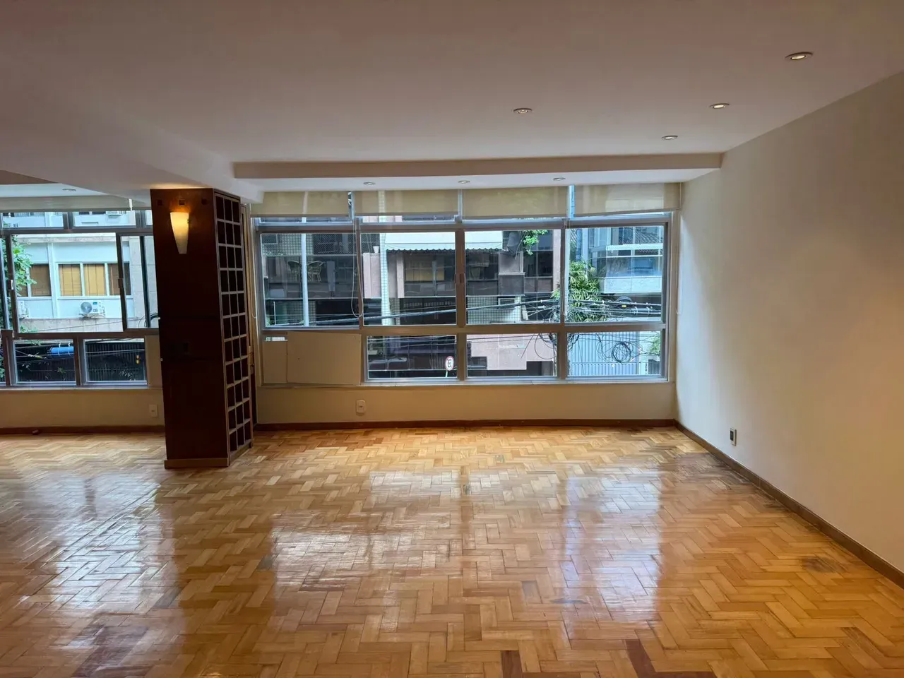 Unfurnished apartment with 2 bedrooms and 2 bathrooms — photo 7