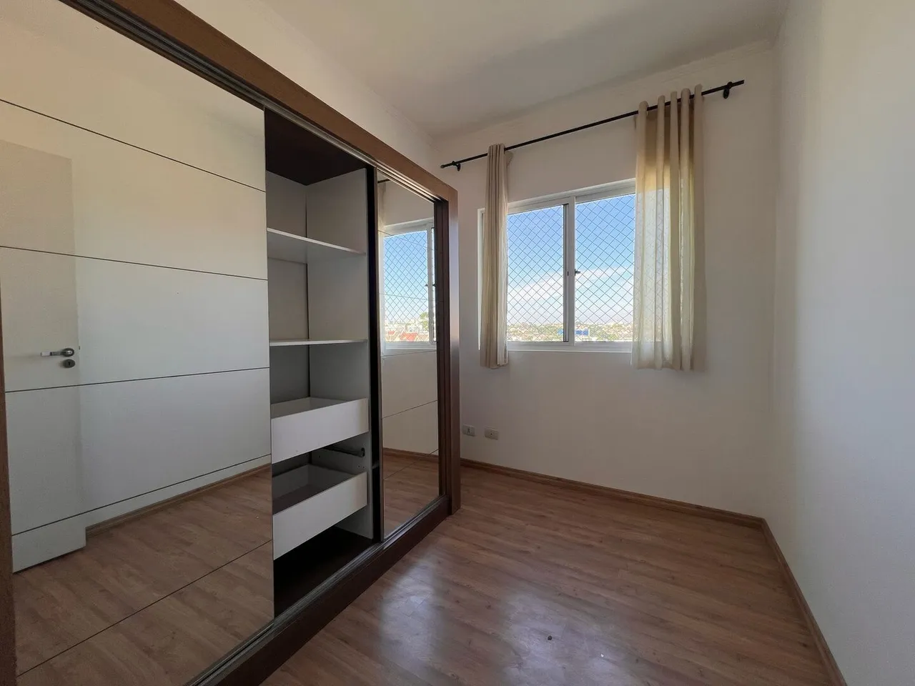 Apartment with 2 bedrooms and an open gas kitchen — photo 7