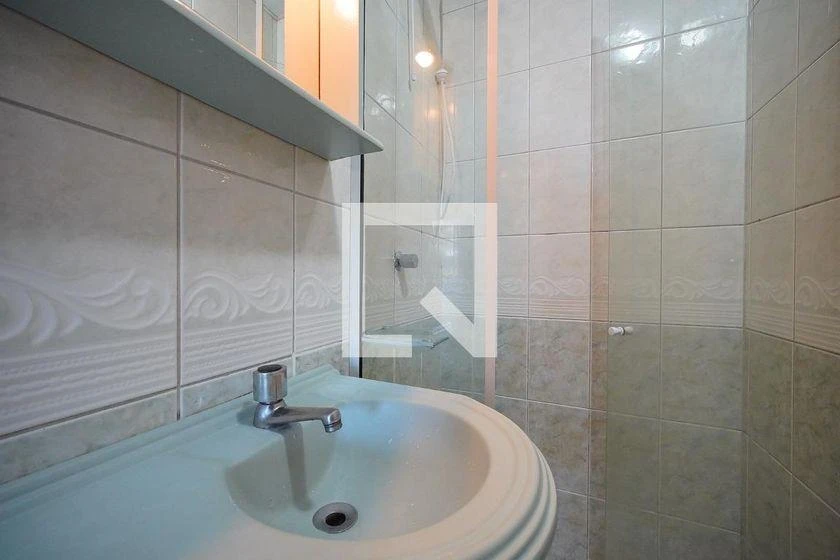 Furnished 2-bedroom apartment with an open gas kitchen — photo 19